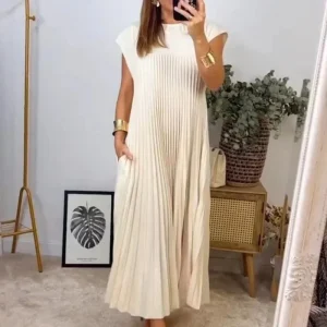 AVP PASSION: Pleated Pocket Maxi Dress