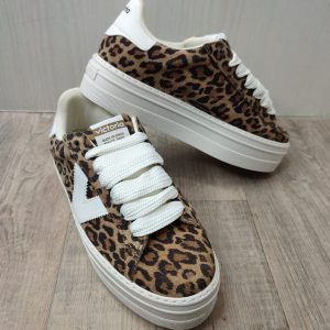 Tennis VICTORIA 092176