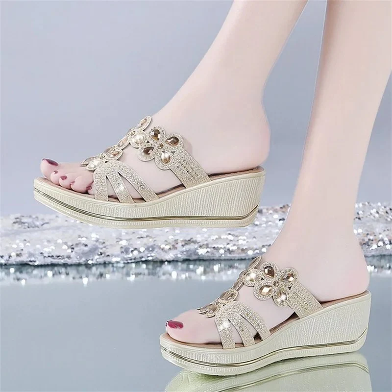 AVP PASSION: Boho Wedge Slide Sandals – Image 5